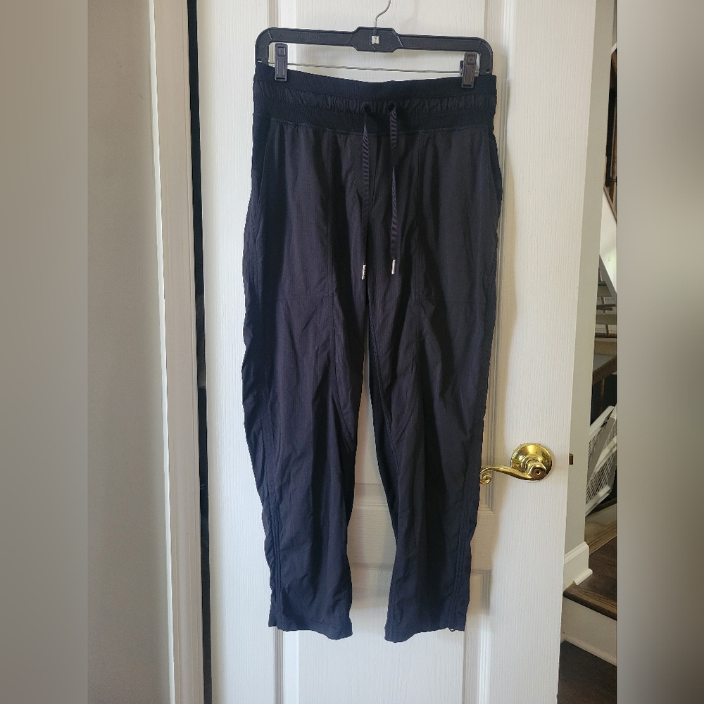 Lululemon Dance Studio Crop Pants 25" Black Size 6 Mid Rise Cinch Hem
